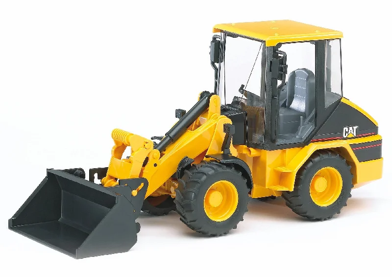 RC trucks for heavy - duty remote - controlled fun​ bruder CAT-Radlader