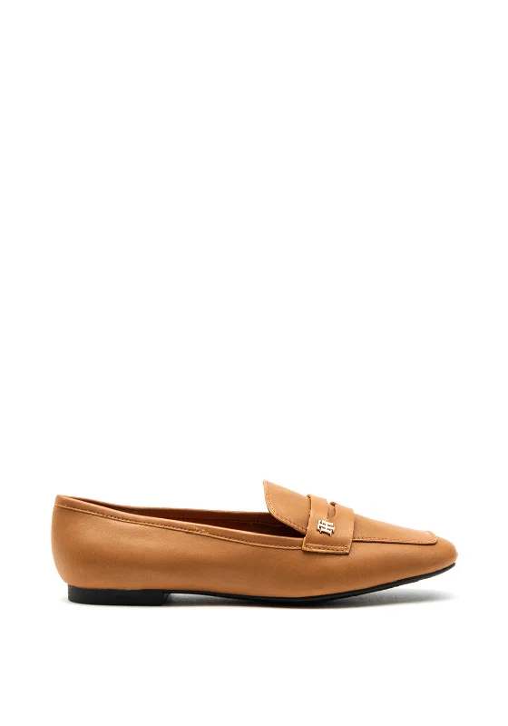 Tommy Hilfiger Womens Mini Monogram Loafers, Tan