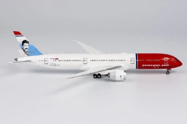Train - depot model toys for railroad - maintenance play​ 1/400 Norwegian Air Shuttle 787-9 Dreamliner LN-LNR Freddie Mercury