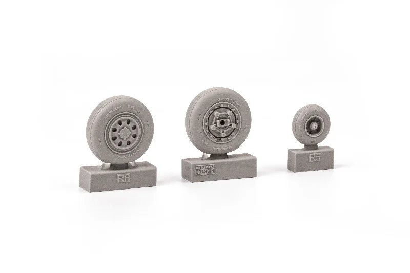 Eduard Brassin 1/48 scale F-15E/ I/K resin wheels for Great Wall Hobby - 648745