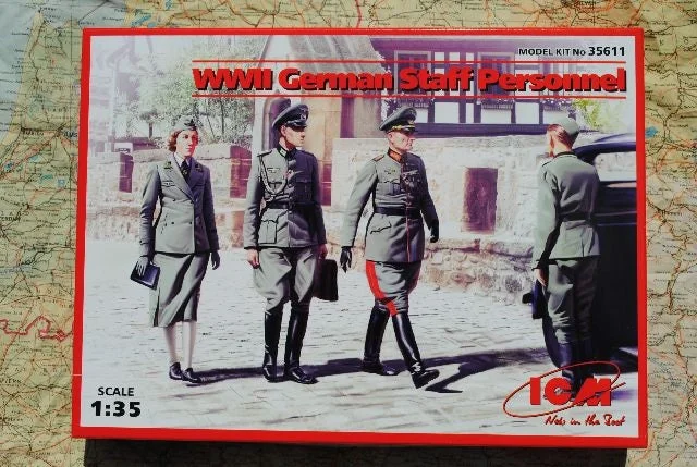 ICM - WWII German Staff Personnel (4 figures)