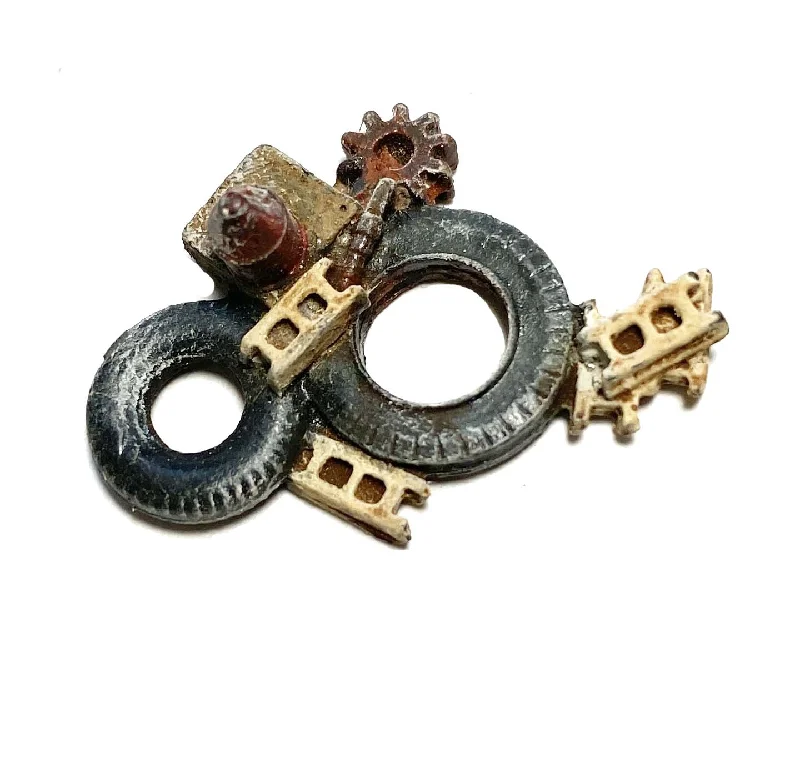Junk Cluster w/ Tires "B" - Metal Detail Part HO Scale