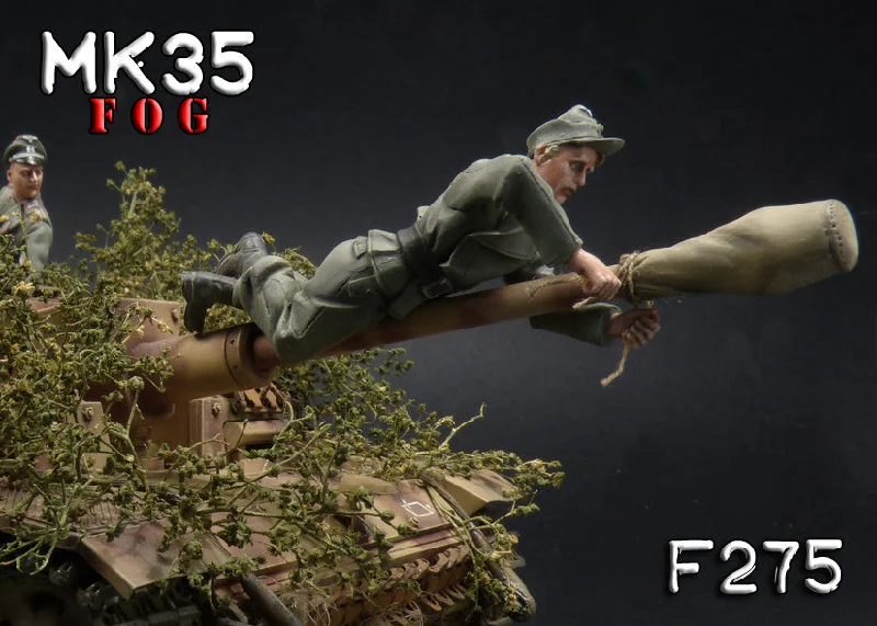 MK35 FoG models 1/35 scale resin model kit WW2 German Stug III Crew Contains a single figure. Muzzle cover included.
