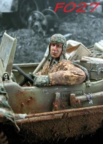 MK35 FoG models 1/35 Scale WW2 German soldier driver driving figure