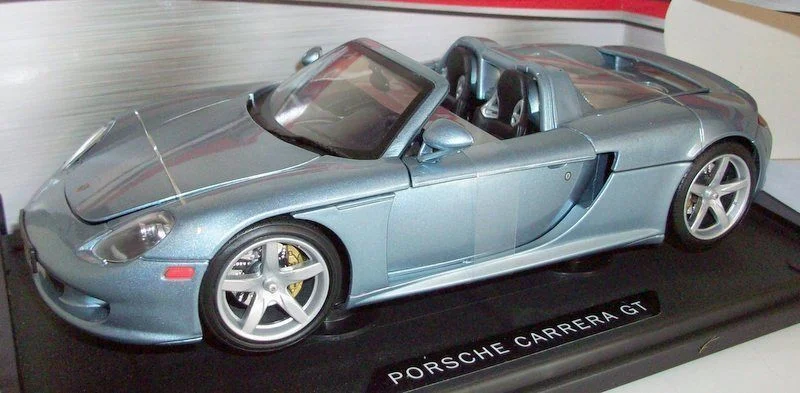 Motor Max 1/18 Scale Diecast 73163 - Porsche Carrera GT - Blue