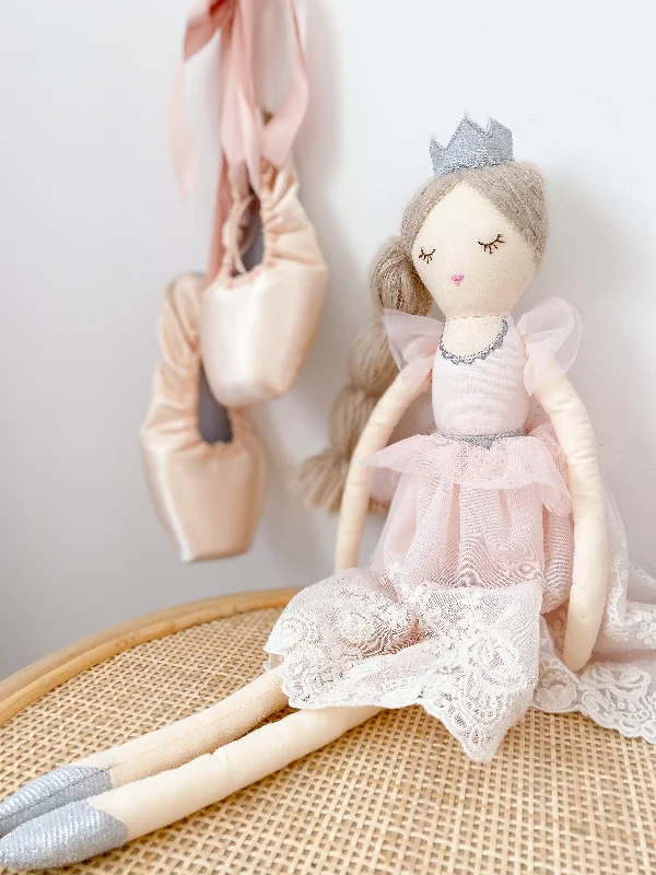 Dolls with cruise - ship - themed accessories for ocean - voyage play Princess Olivia Doll Dolls with cruise - ship - themed accessories for ocean - voyage play Princess Olivia Doll