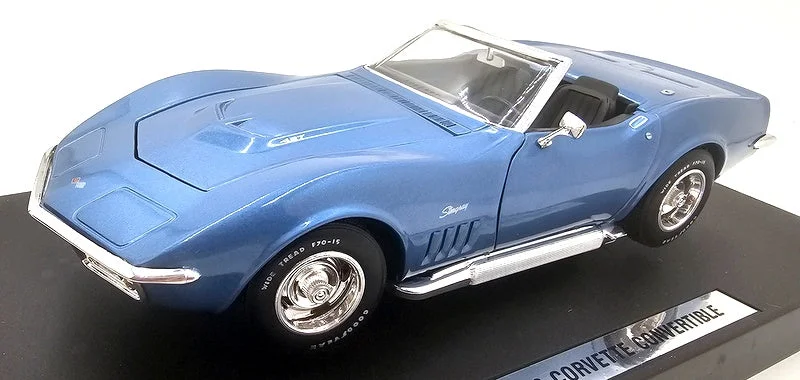 Revell 1/18 Scale Diecast 8691 - 1969 Chevrolet Corvtte Convertible - Blue