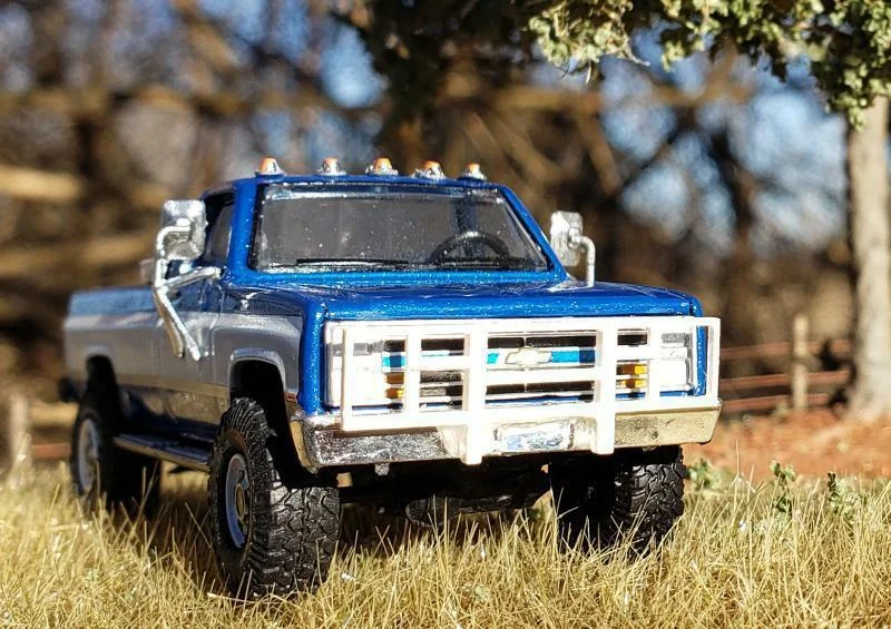 Squarebody Tow Mirror Set Folded