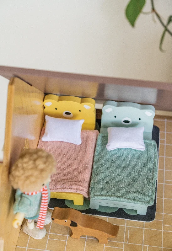 Dolls with skating - rink - themed accessories for ice - skating play Tender Leaf Doll's House Childrens Room Furniture Dolls with skating - rink - themed accessories for ice - skating play Tender Leaf Doll's House Childrens Room Furniture