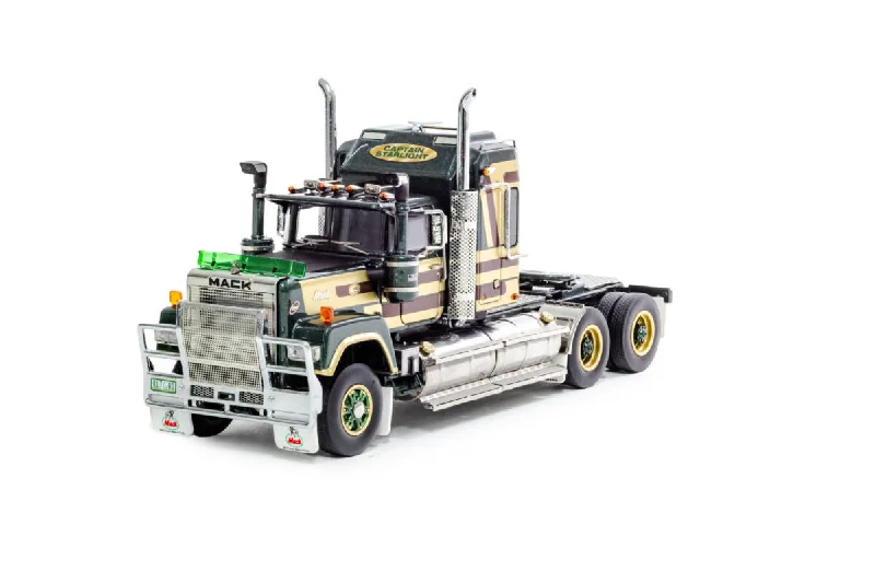 Z88011 | MACK BICENTENNIAL SUPER-LINER ''CAPTAIN STARLIGHT''