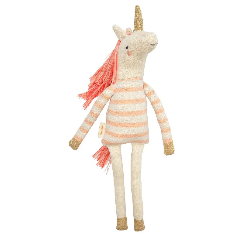 Plush toys for beachgoers with beach ball or sandcastle designs Izzy Unicorn Small Toy Plush toys for beachgoers with beach ball or sandcastle designs Izzy Unicorn Small Toy