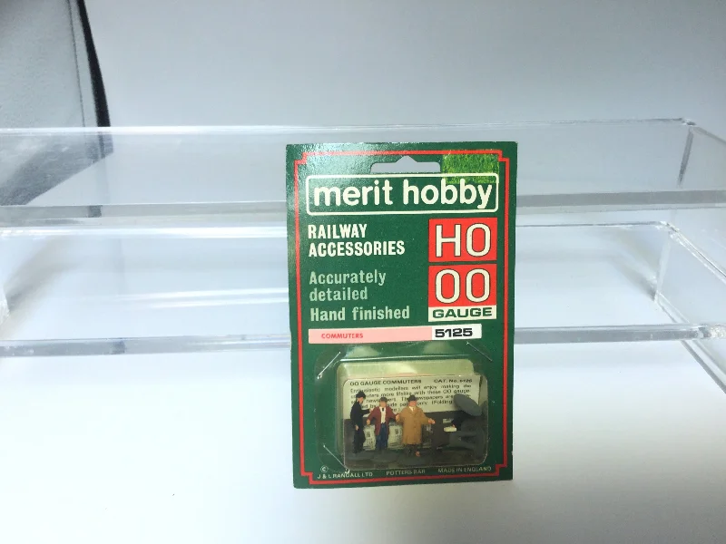 Merit 5125 OO Gauge Commuter Figures