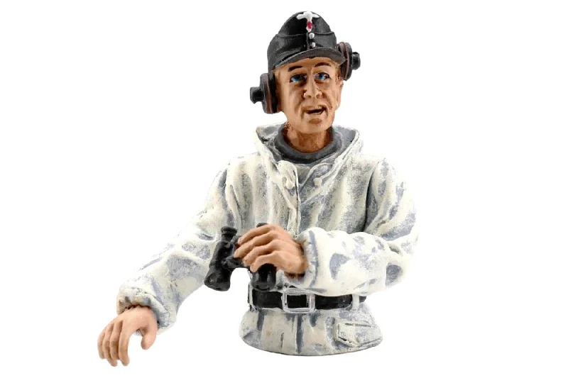 Torro 1/16 Scale Half-figure Tank Commander Winter Camouflage